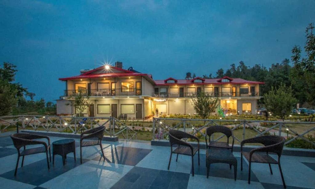 Vue Magique Resort Chail Buitenkant foto